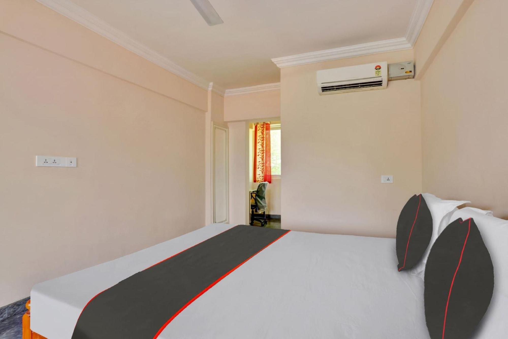 Hotel O Family Castle Inn Collection O Thiruvananthapuram Buitenkant foto
