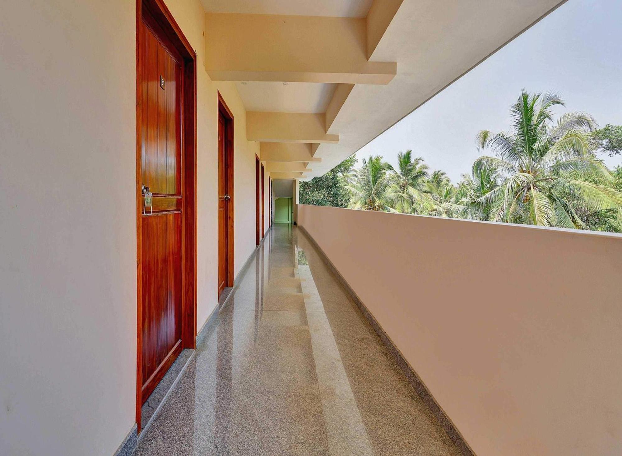 Hotel O Family Castle Inn Collection O Thiruvananthapuram Buitenkant foto